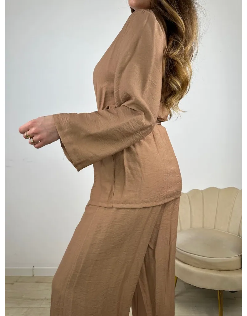 SET SIMPLY CAMEL: KIMONO + PANTALONI