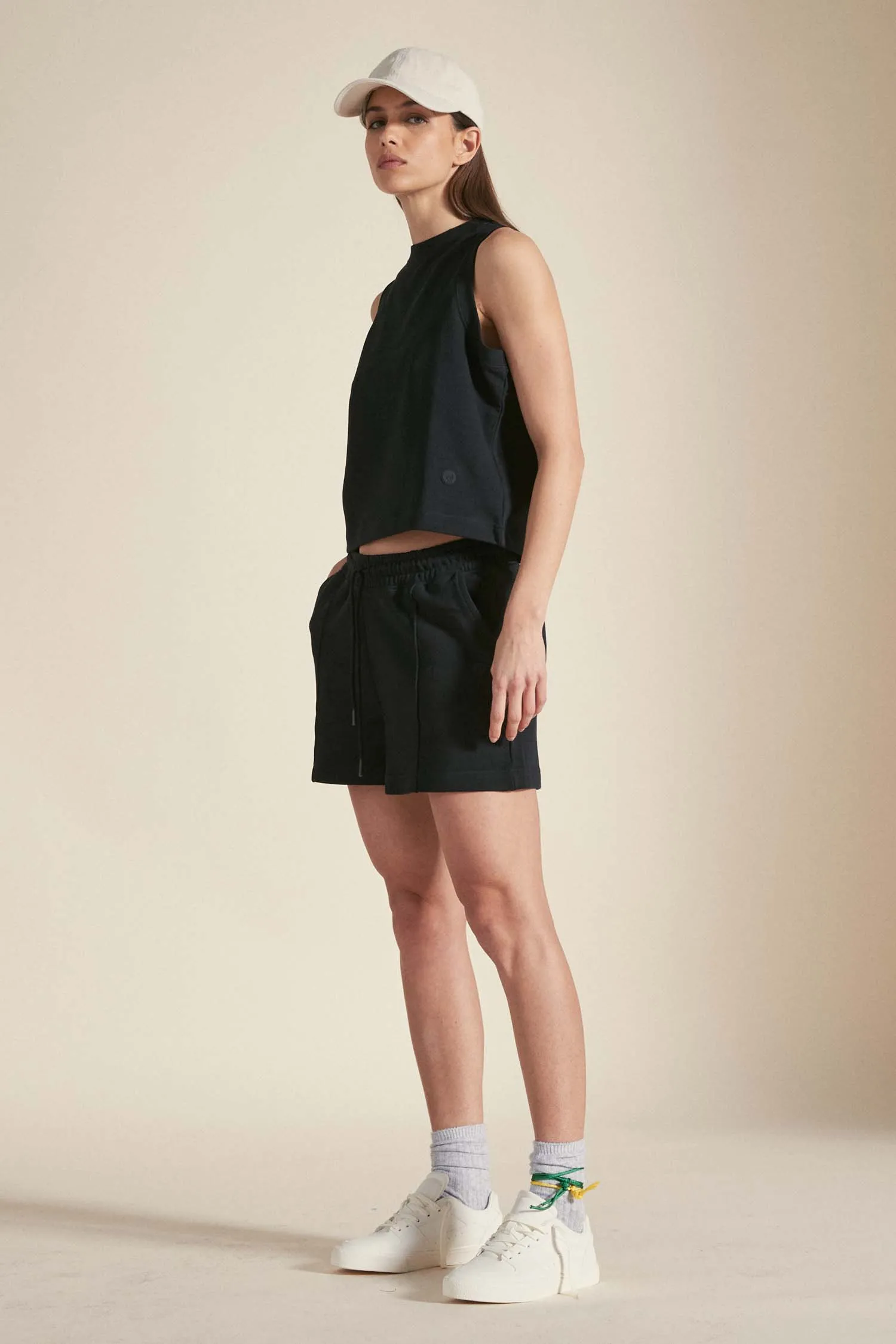 SOLE –  Crop top nero in cotone